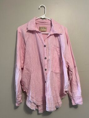 Free People/We The Free Light Pink Washed Textured Button-Down Shirt